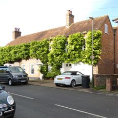 Ivy Cottage  Yew Tree Cottage