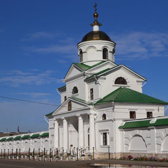 Надвратная церковь Архангела Михаила