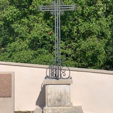 Monument aux morts du cimetière d'Armix