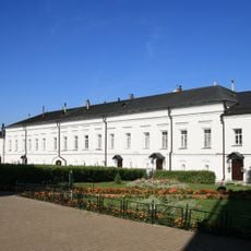 Кельи настоятельские, наместнические, казначейские и братские (корпус западный береговой) (Хутынь)