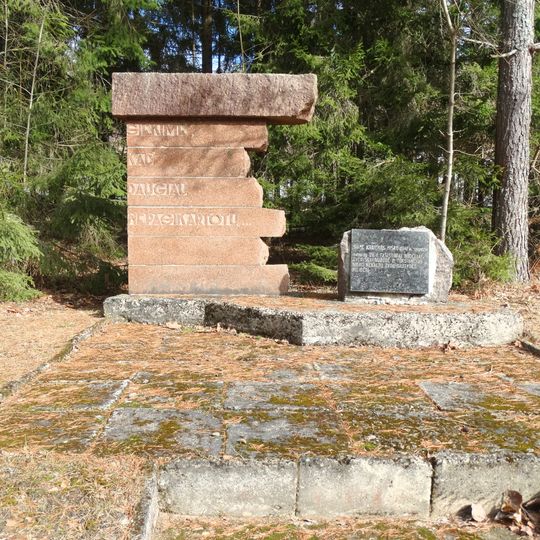 Krakynė Holocaust Memorial