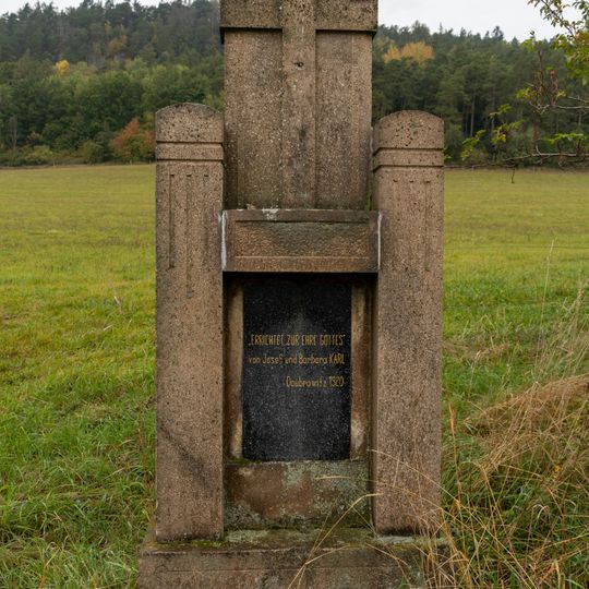 Wayside cross west of Doubravice