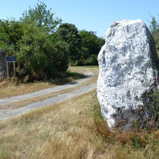 Menhirs du Petit-Auverné
