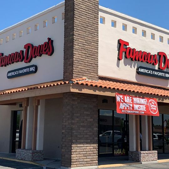 Famous Dave's Bar-B-Que