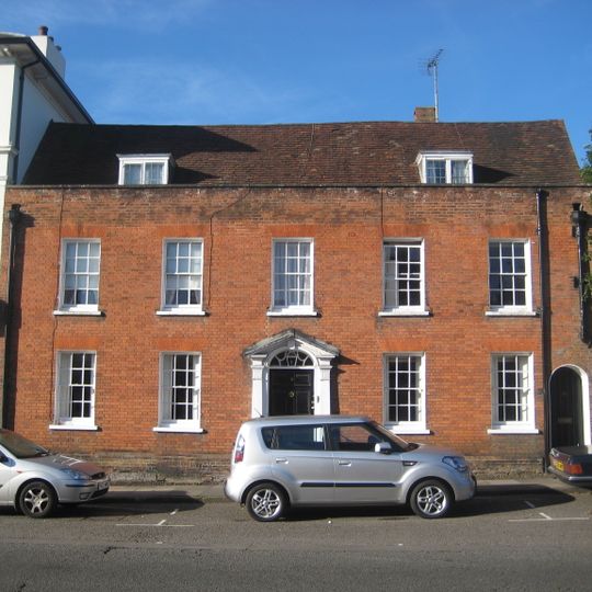 9, Castle Street
