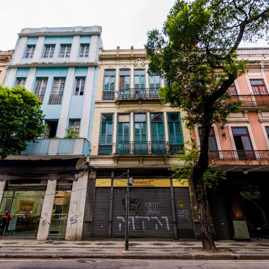 Building at Rua da Carioca, 47