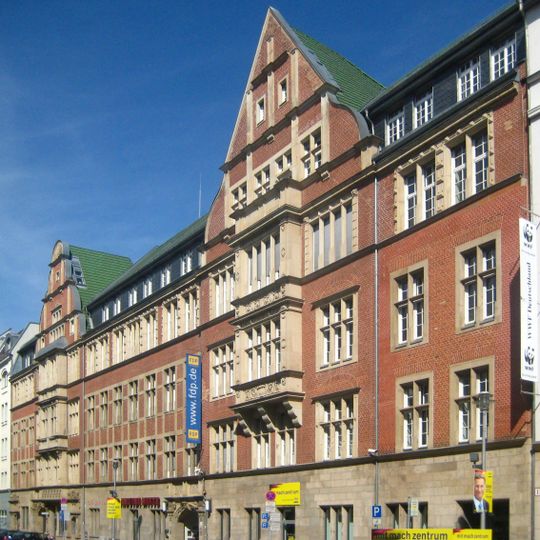 Hans-Dietrich-Genscher-Haus