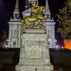 Socle de la Statue-Équestre-de-Saint-Georges