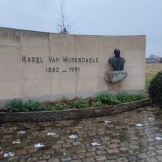 Monument Karel van Wijnendaele