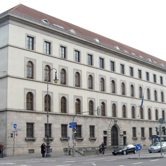 Ehem. Zentralministerium des Landes Bayern, jetzt Bayerisches Staatsministerium für Ernährung, Landwirtschaft und Forsten