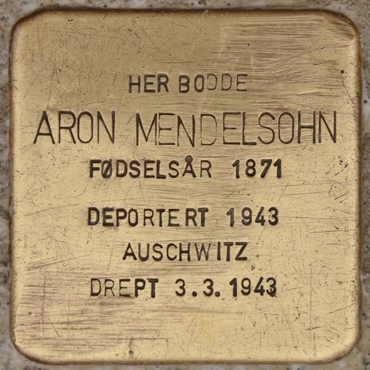 Stolperstein à la mémoire d’Aron Miche Mendelsohn