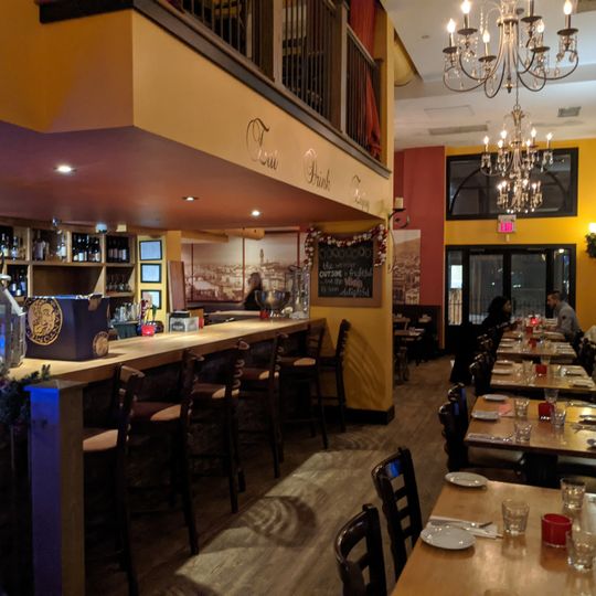 Magnone's Italian Kitchen