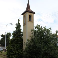 Zvonička na návsi v Sojovicích