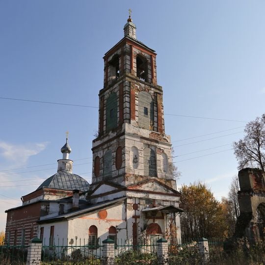 Церковь Воскресения с оградой