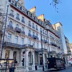 36-50, Grosvenor Gardens Sw1