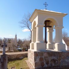 Kavarskas cemetery chapel