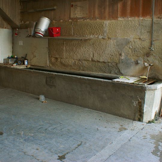 Brunnen Bauernhaus Niederbottigenweg 75