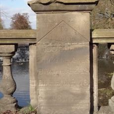 Milestone, Stratford Road,  Wootton Bridge over Alne to S of village