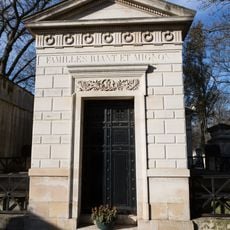 Grave of Riant-Mignon