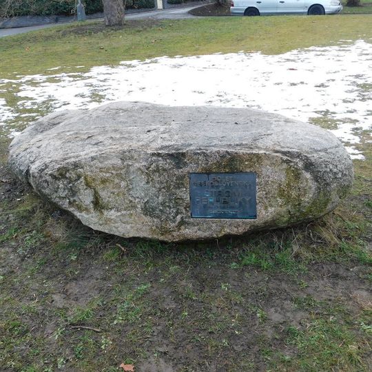 Památník 50. výročí vzniku Československé republiky na Spořilově