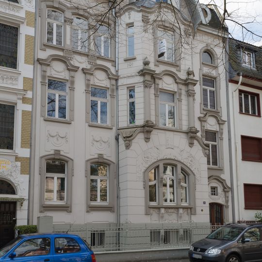 Gerhard-Rohlfs-Straße 22