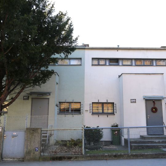 Doppel-Wohnhaushälfte Veitingergasse 107