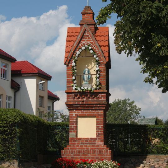 Kapliczka przydrożna w Klebarku Wielkim