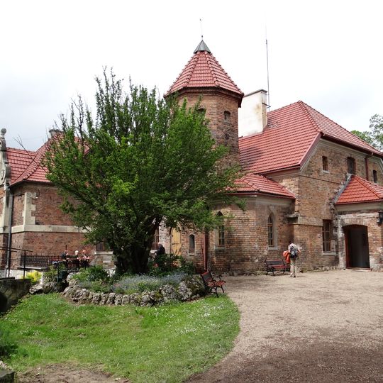 Zespół dworski, Dąbrowskich 39 w Michałowicach