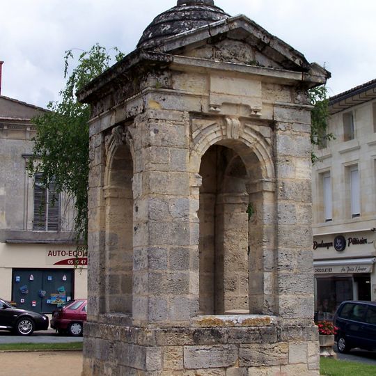 Puits Henri IV de Guîtres