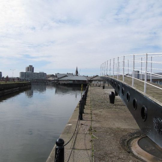 Dundee Harbour, Victoria Dock, Swing Footbridge