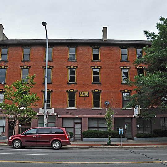 Bridge Square Historic District