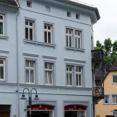 Wohn- und Geschäftshaus