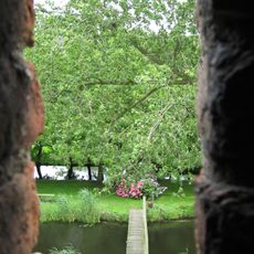 Huis te Heenvliet (met Kasteel Ravesteyn): historische tuinaanleg