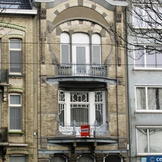 Art-nouveauburgerhuis aan Stenenbrug 99