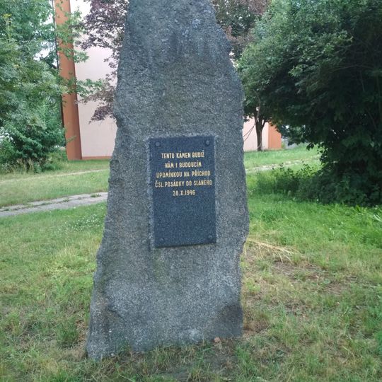 Pomník posádky československé armády v ulici Tomanova ve Slaném