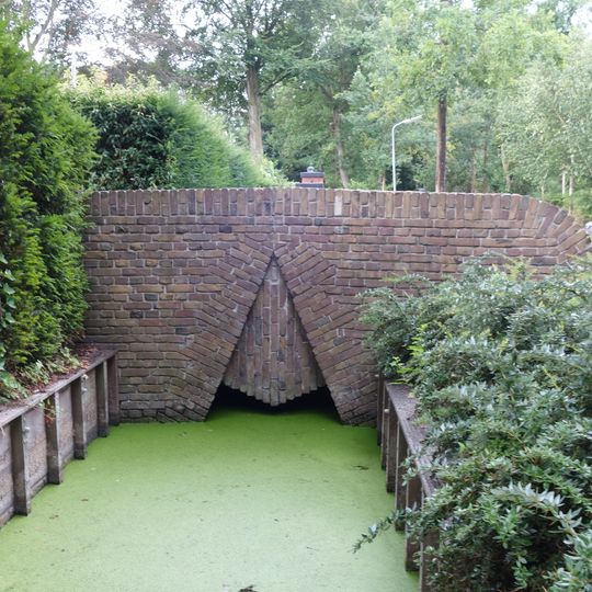 Brug bij Meerweg 3, Bergen