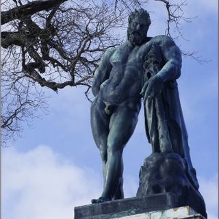 Statue de Hercule