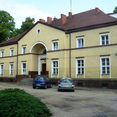 Palace in Grocholin