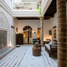 Riad Emotion
