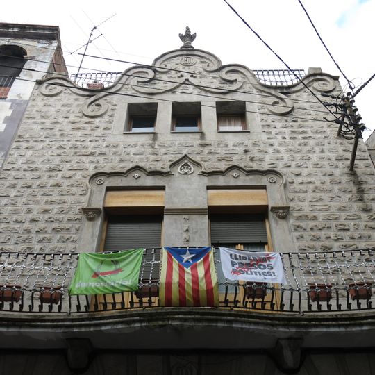 Building in carrer Anselm Clavé, 33