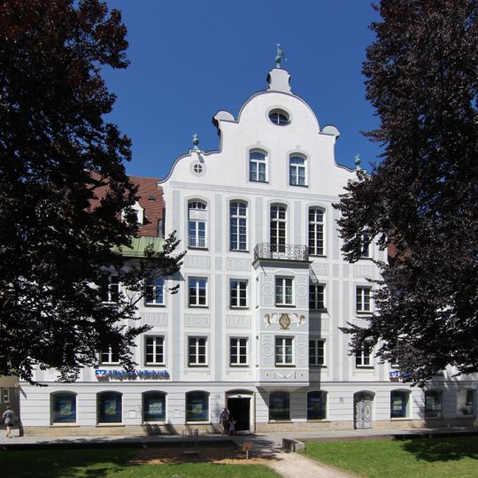 Ponikauhaus