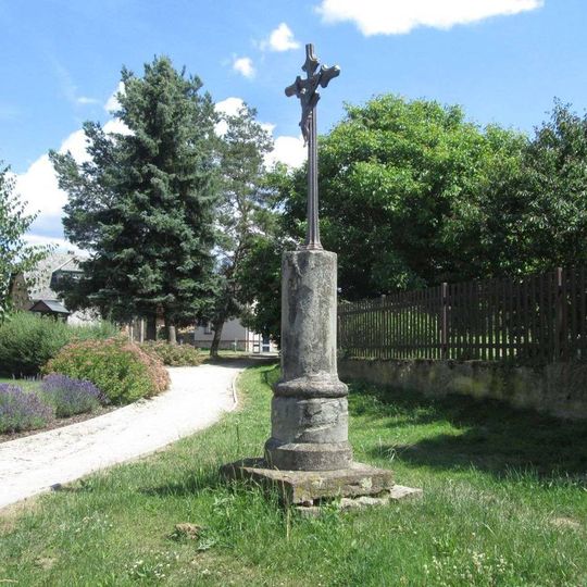 Kříž v Mýtě u ulice Letná II