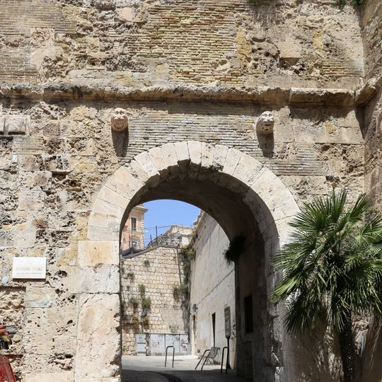 Porta dei Leoni