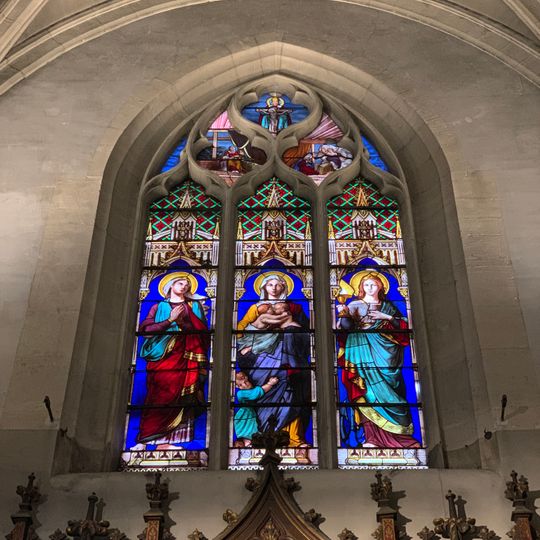 Vitrail des vertus théologales, de la Vierge à l'Enfant, de l'Annonciation et de la Trinité, église Saint-Germain-l'Auxerrois de Fontenay-sous-Bois