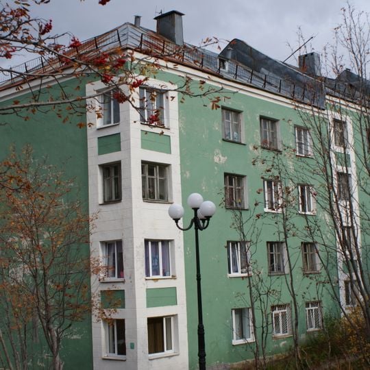 Дом, в котором в 1933-1935 гг. жил инженер-геолог, исследователь Хибин Григорий Степанович Пронченко