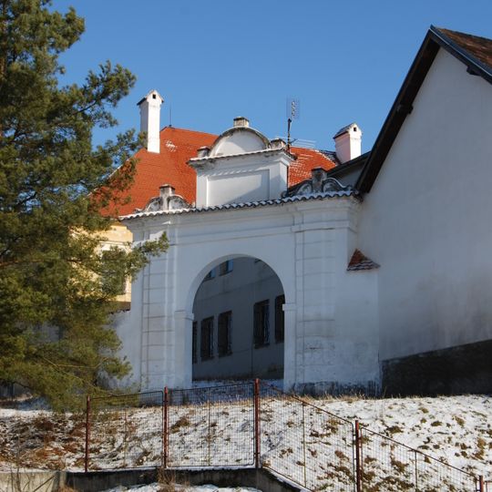 Hněvkovice Castle