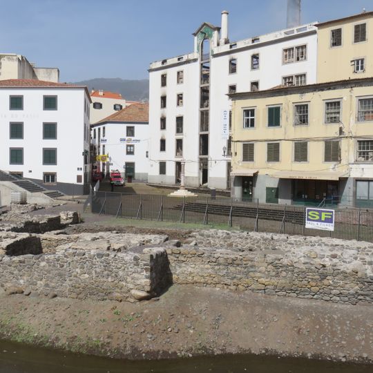 Sítio Arqueológico do Pelourinho - Ruínas do Forte de São Filipe e Largo do Pelourinho