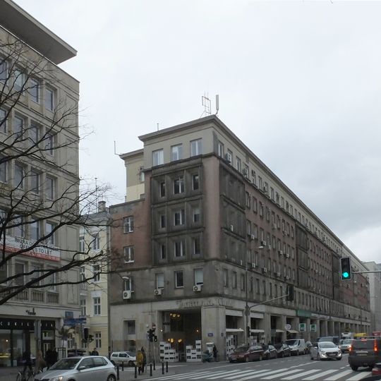 Budynek przy ulicy Kruczej 6/14