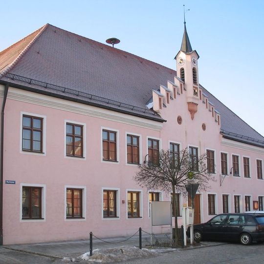 Ehemals Schulhaus, jetzt Rathaus