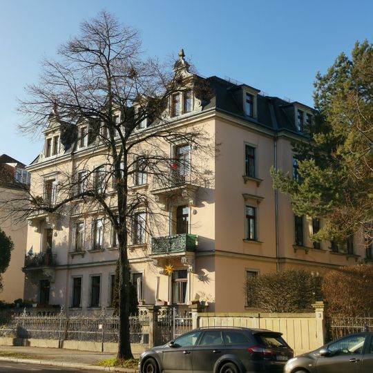 Bergmannstraße 12